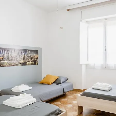 15min A Piedi Dal Centro Con Patio Privato! Apartmán *